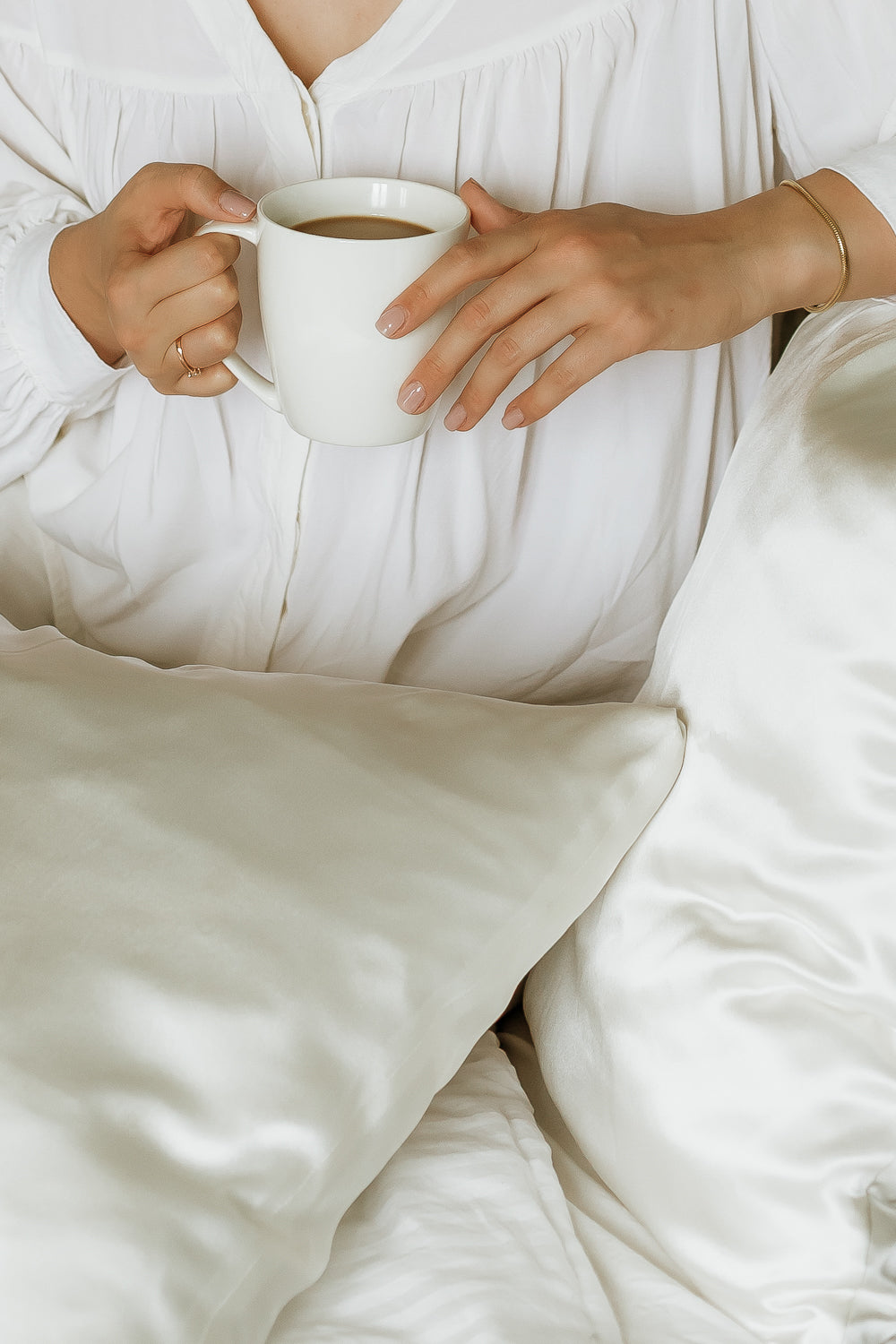 Set of 2 Natural silk pillowcases White Pearl