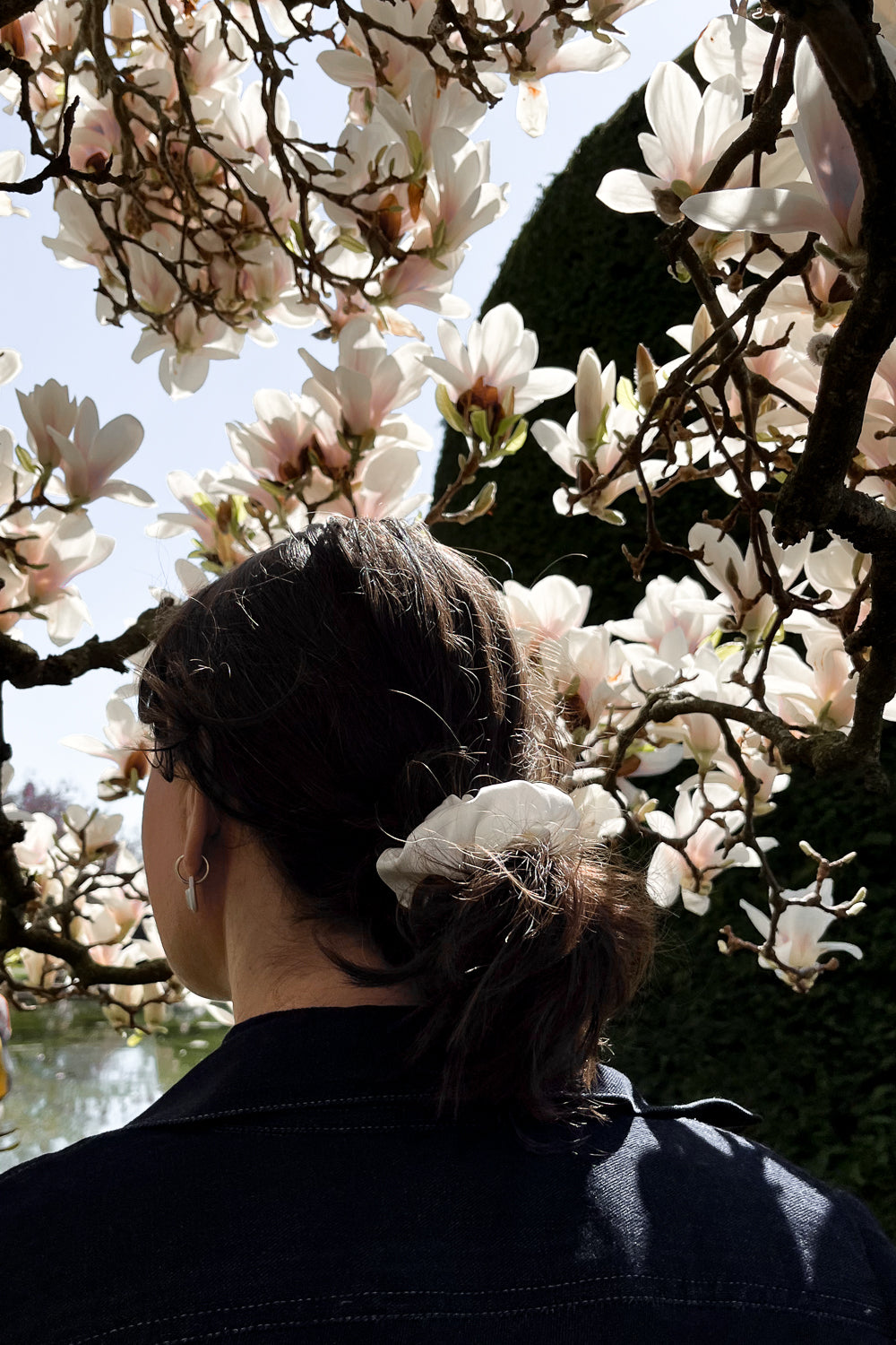 Natural silk scrunchie White Pearl