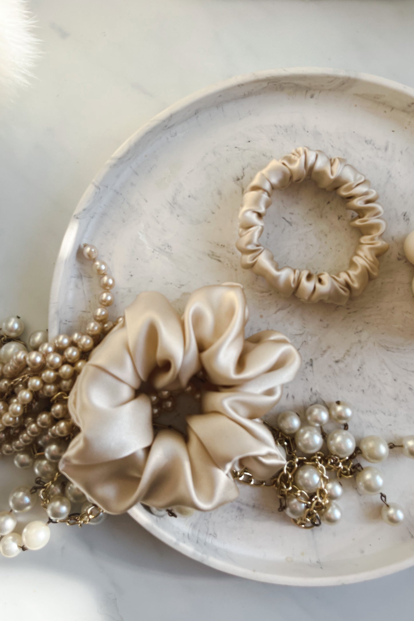 Sporty & Chic - set of 2 scrunchies - L & S size Cappuccino Beige Katrina Silks