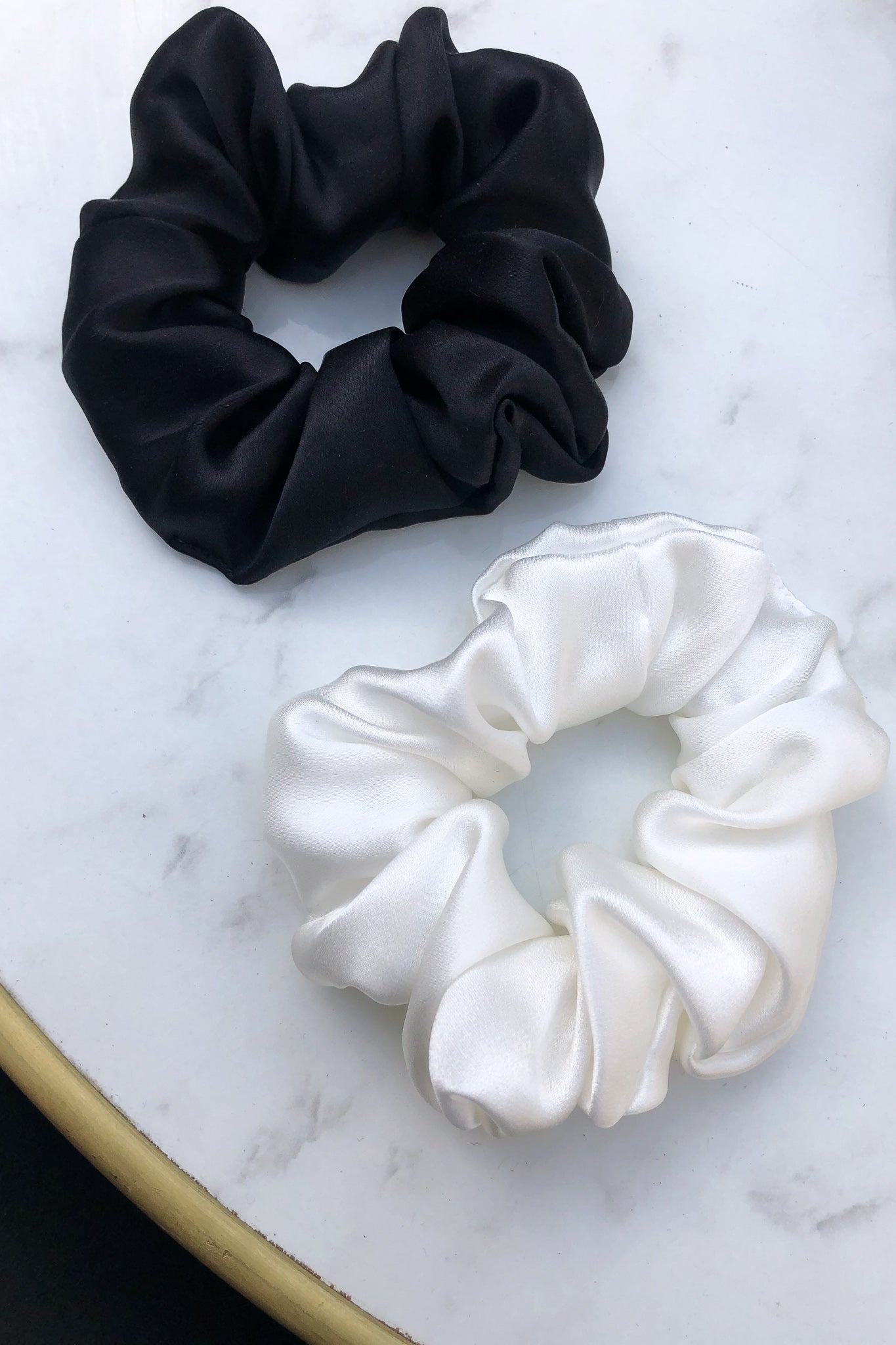 Set of 2 L size natural silk scrunchies - white pearl & black night Katrina Silks