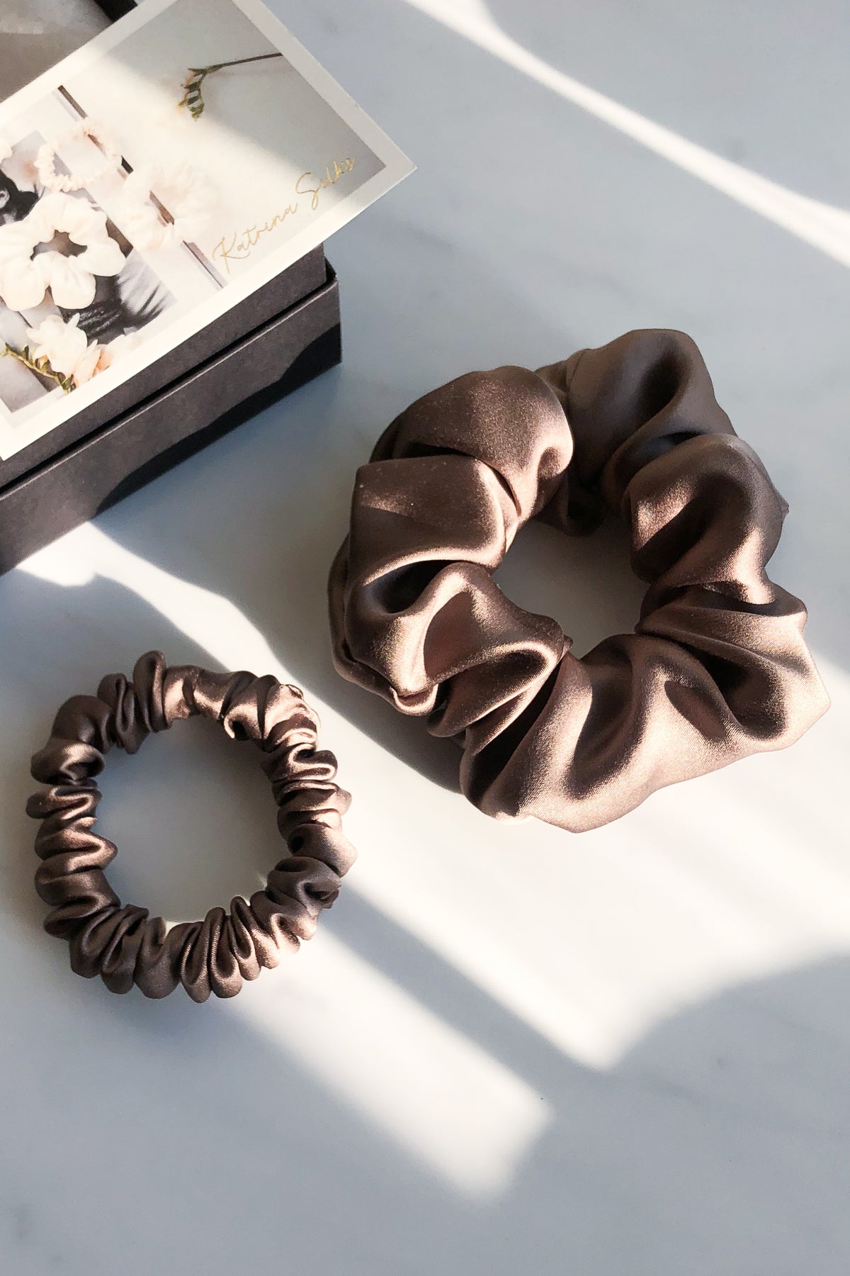 Sporty & Chic - set of 2 scrunchies - L & S size Delicious Mocha Katrina Silks
