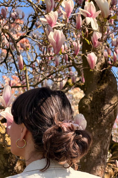 Natural silk scrunchie Magnolia Pink