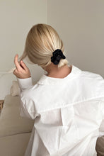 Load image into Gallery viewer, Natural silk scrunchie Black Night
