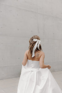 Naturall silk Bridal Hair Bow White Pearl