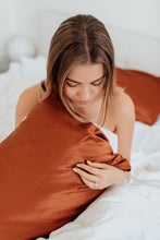 Load image into Gallery viewer, Natural silk pillowcase Cannelle Elegante PRE-ORDER Pillowcases Katrina Silks   
