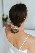Load image into Gallery viewer, Natural silk scrunchie Cappuccino Beige

