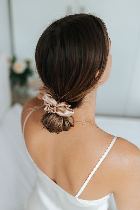 Natural silk scrunchie Cappuccino Beige - sample sale Scrunchies Katrina Silks   