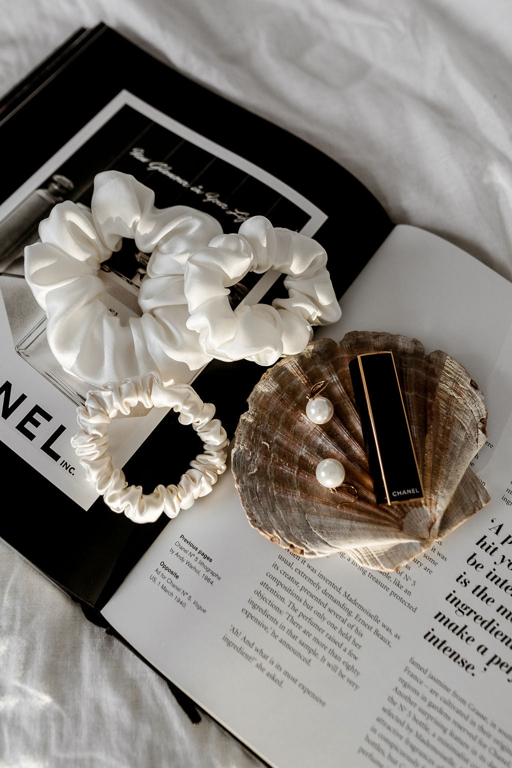 Set of 3 - natural silk scrunchie White Pearl
