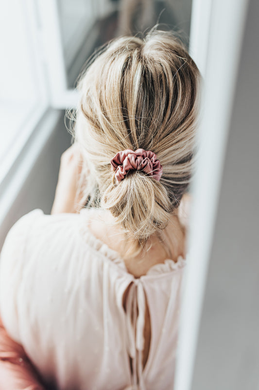 Natural silk scrunchie Powder Rose - sample sale Scrunchies Katrina Silks   